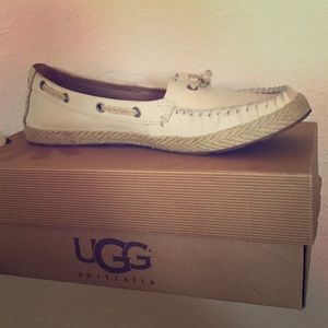 Ugg slip on W Chivon (Authentic of course)